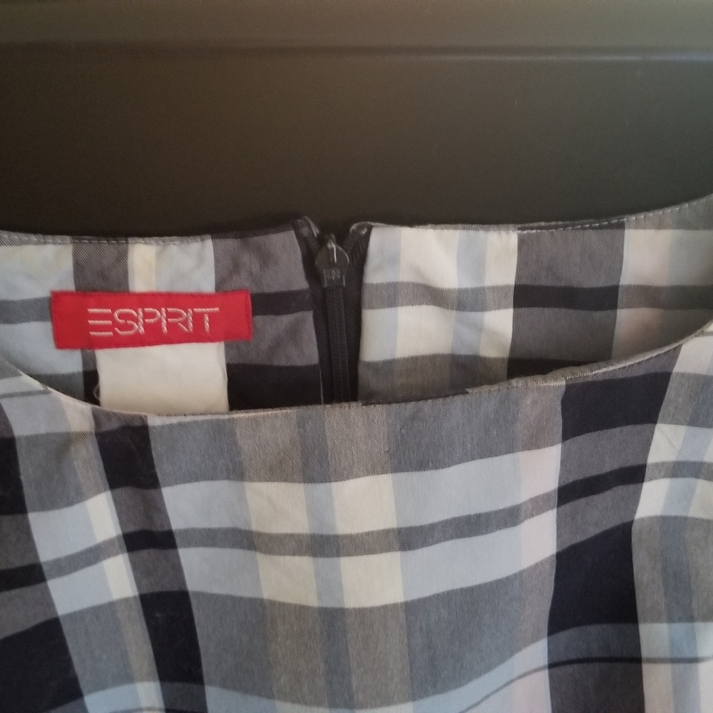 Bl,gry,blk striped Esprit casual summer dress.